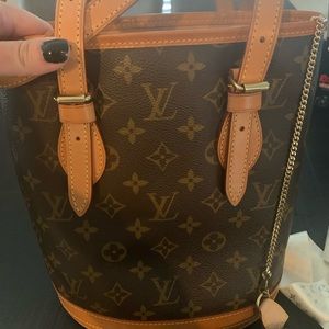 Louis Vuitton Petit Bucket